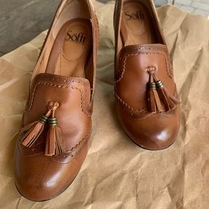 Retro Tan Pumps